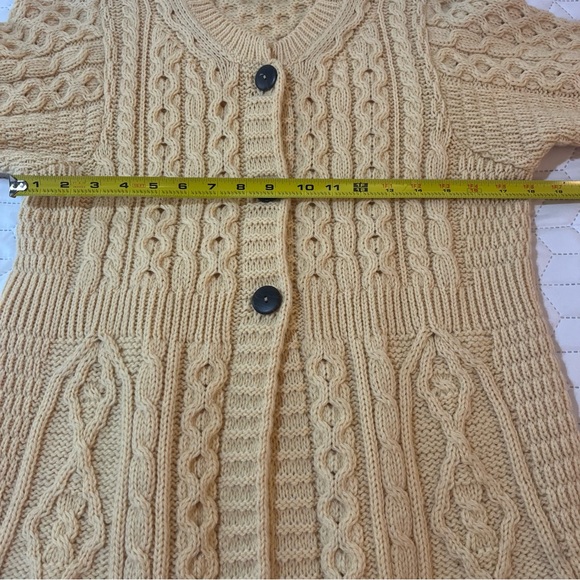 Kilronan Knitwear 100% Pure Merino Wool Cable Knit 3 Button Sweater Size Small - Picture 8 of 11